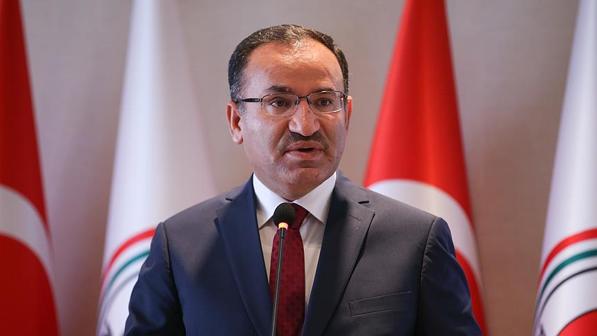Adalet Bakanı Bozdağ: Gözaltına alınan milletvekilleri hukuku tanımamışlardır