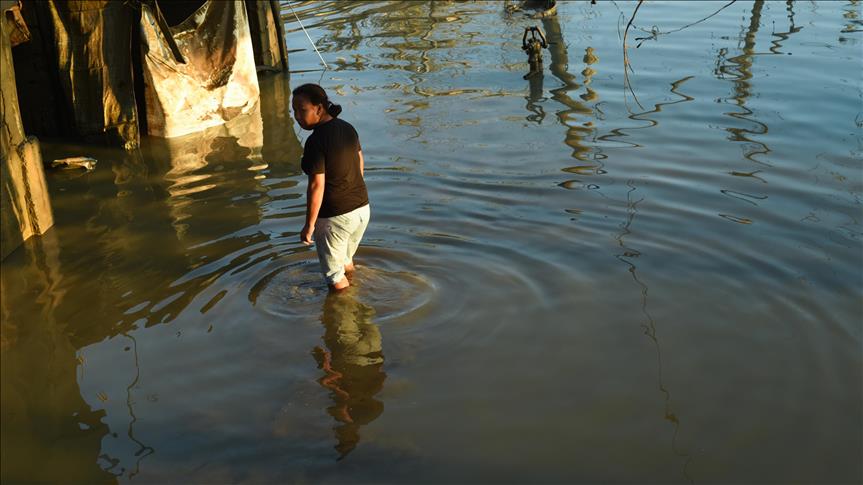 Floods kill 15 in central Vietnam