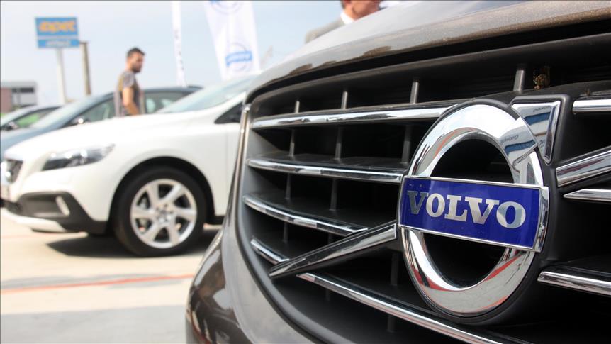 Volvo në SHBA tërheq rreth 74.000 automjete 