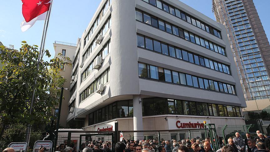'İlhan Selçuk'un vefatından sonra Cumhuriyet gazetesine sızdılar'