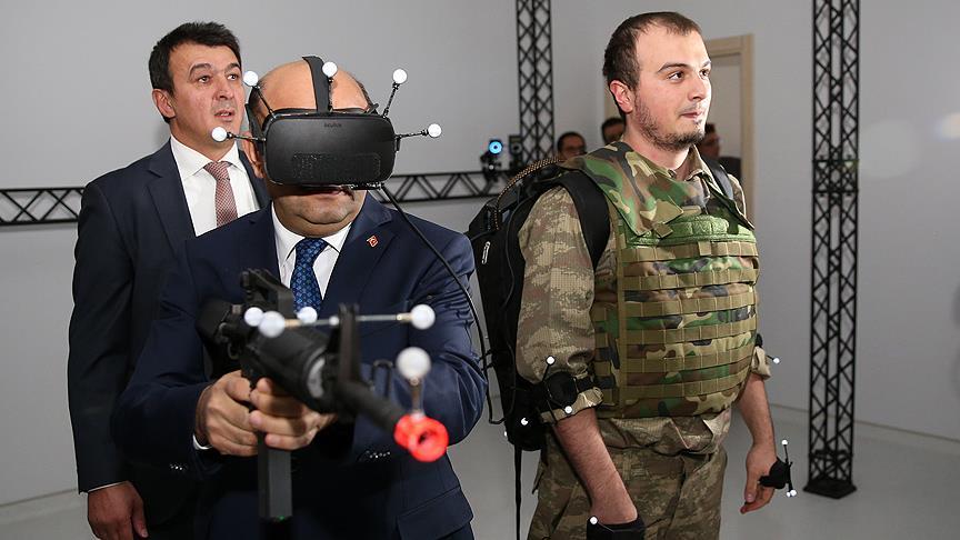 Bakan Işık simülasyonda hareketli atış denemesi yaptı