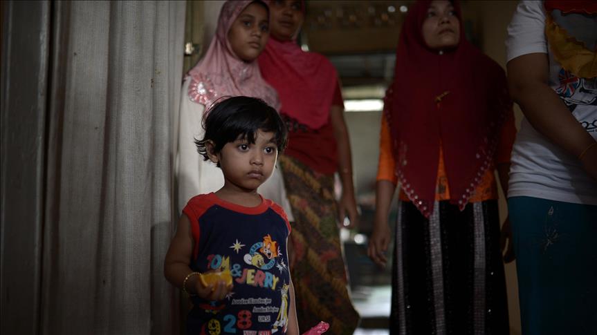 Malaysia begins pilot job project for Rohingya refugees
