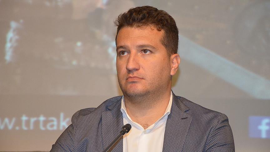 Diriliş Ertuğrul'un yapımcısı Bozdağ ödül törenini protesto etti