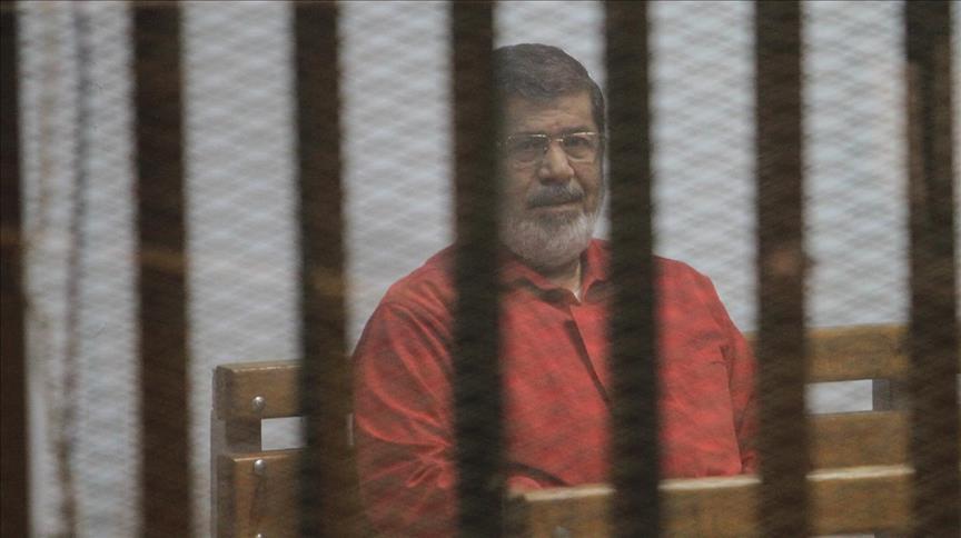 Egypt overturns death penalty against ousted president