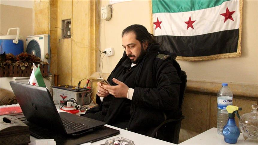 "أبو روما الحلبي": "سيلفي وهزائم النظام خلفي"