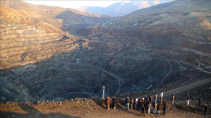 4 dead in Turkey copper mine collapse