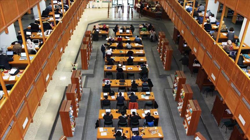 إسطنبول .. مكتبة "إسام" تزخر بــ 63 ألف كتاب باللغة العربية