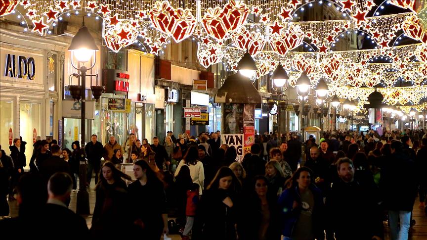 Rasipništvo ili dobar marketinški potez: Beograd zasjao u dosad neviđenom novogodišnjem ruhu