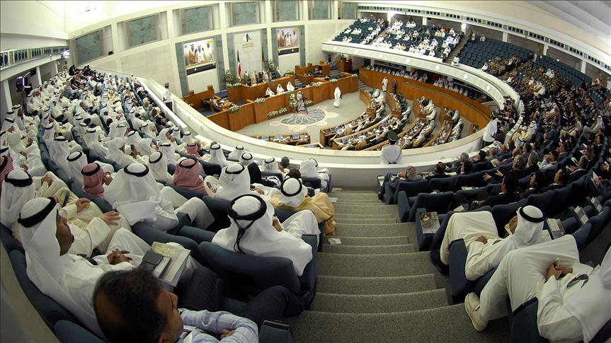 Emir of Kuwait orders formation of new govt