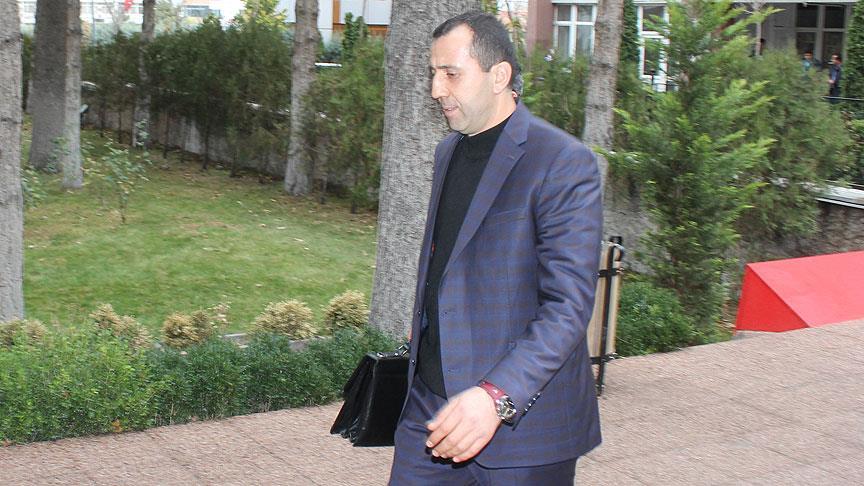FETÖ/PDY soruşturmasında aranan avukat teslim oldu