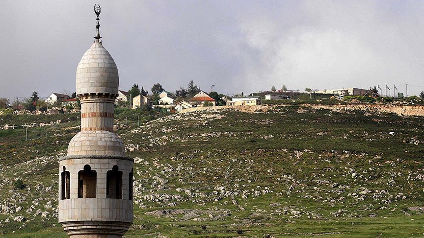 Hackers target Israeli TV channels, air call to prayer