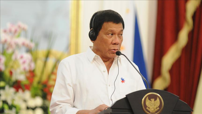 Duterte says doing everything to prevent war in south