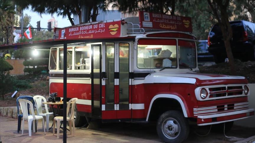 "بوسطة" حرب لبنان الأهلية.. من رمز لـ"الدماء" إلى مطعم للفقراء