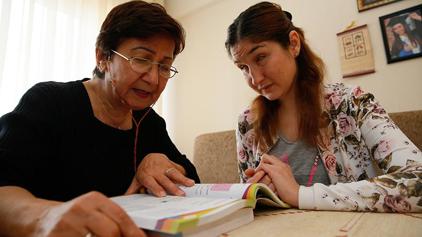 'Öğretmenim, gözüm olur musunuz?'