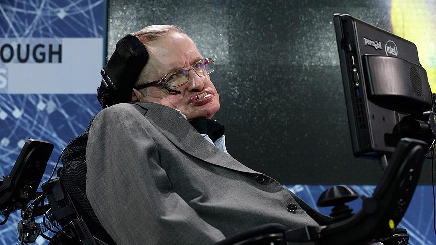 İngiliz fizikçi Hawking Roma'da hastaneye kaldırıldı