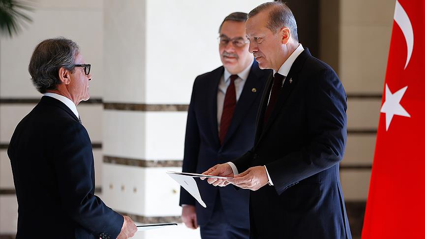 Cumhurbaşkanı Erdoğan, Büyükelçiler Neto ile Gomina'yı kabul etti