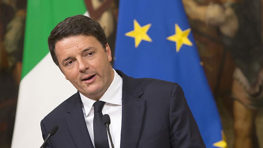 İtalya Başbakanı Matteo Renzi istifa etti