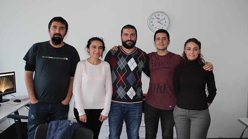 Acemi işçiler için sanal yardımcı üretti