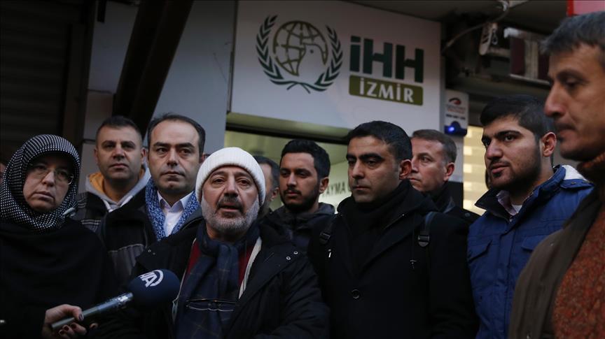 انطلاق قافلة متطوعين أتراك من إزميرالى سوريا لدعم حلب