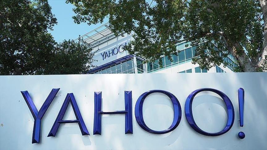 Yahoo shares slip amid acquisition questions