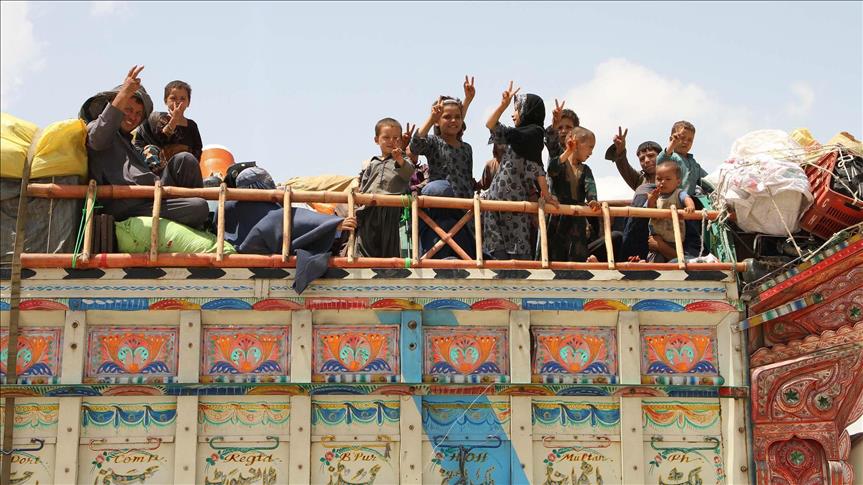 '1 million Afghan refugees' return to war-torn country