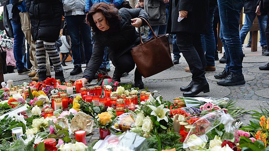 No child killed in Berlin attack: interior minister 