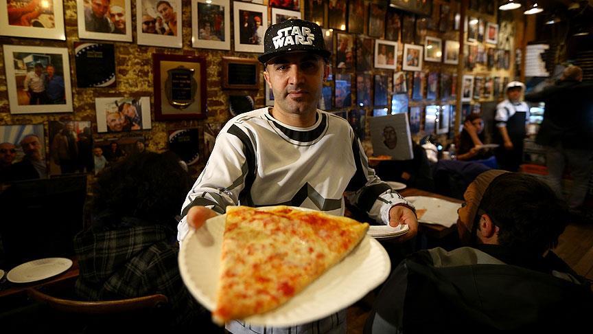 ABD'de Diyarbakırlı pizzacı, 'Prenses Leia' için pizza dağıttı