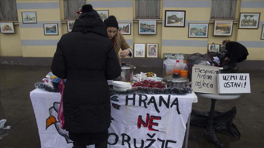U Zenici održana akcija „Hrana, ne oružje“