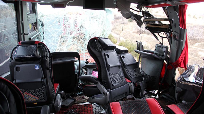 Gaziantep'te yolcu otobüsü devrildi: 5 yaralı
