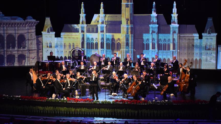 Violinisti Shkëlzen Doli koncert në Tiranë