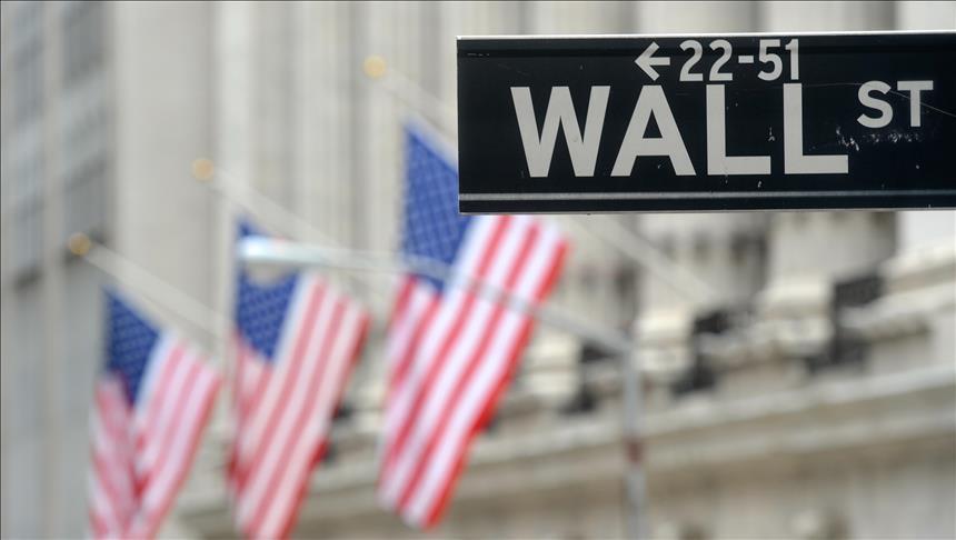 Wall Street closes higher amid Trump remarks