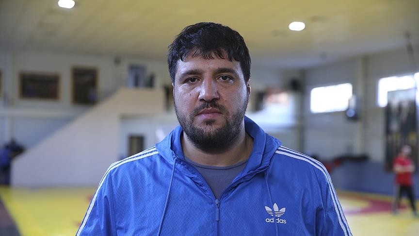 Yağlı güreşlerin ilk ve son şampiyonu zirvede bırakacak