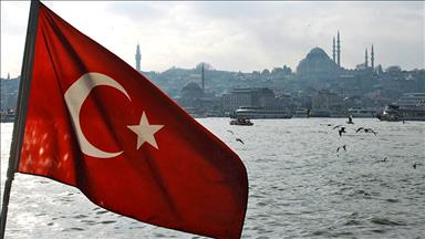 'Türkiye'ye seyahat etmeye devam edin'