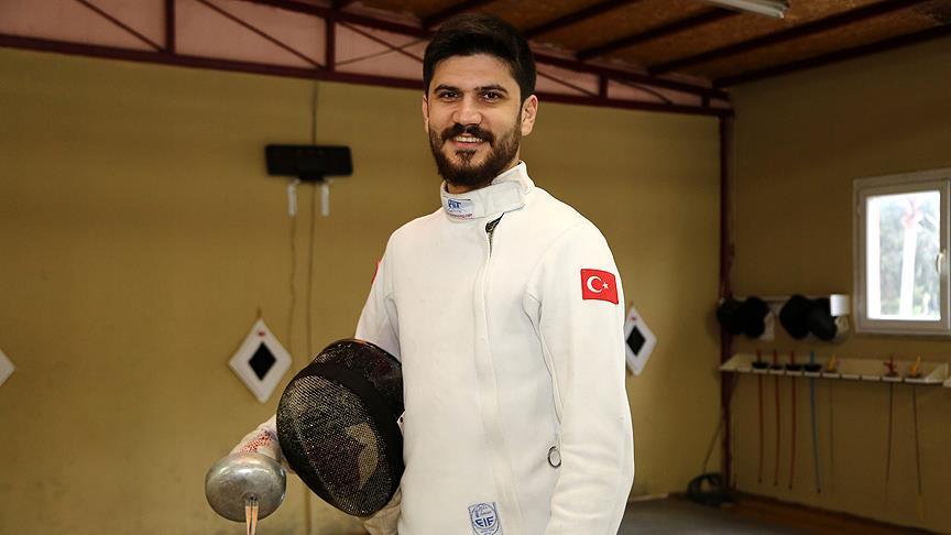 Milli eskrimci 'en iyiler' arasına girmek istiyor
