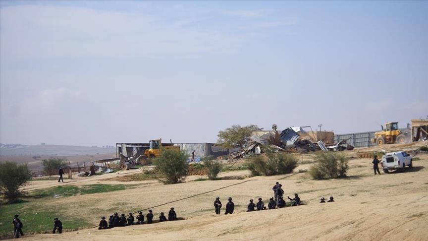 Bedouin decry Israeli 'crime' after village demolition