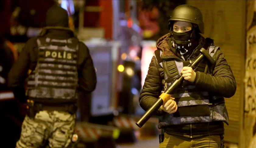 Istanbul: Policija uz podršku helikoptera izvodi antiterorističku akciju