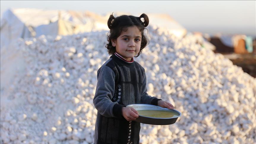 Halepli ailelere sıcak yemek desteği