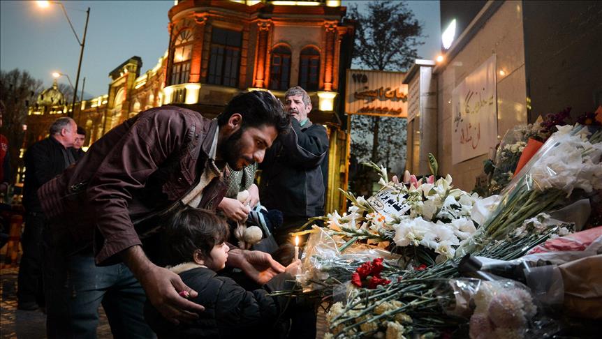 إيران تعلن الحداد ليوم واحد على ضحايا انهيار مبنى طهران