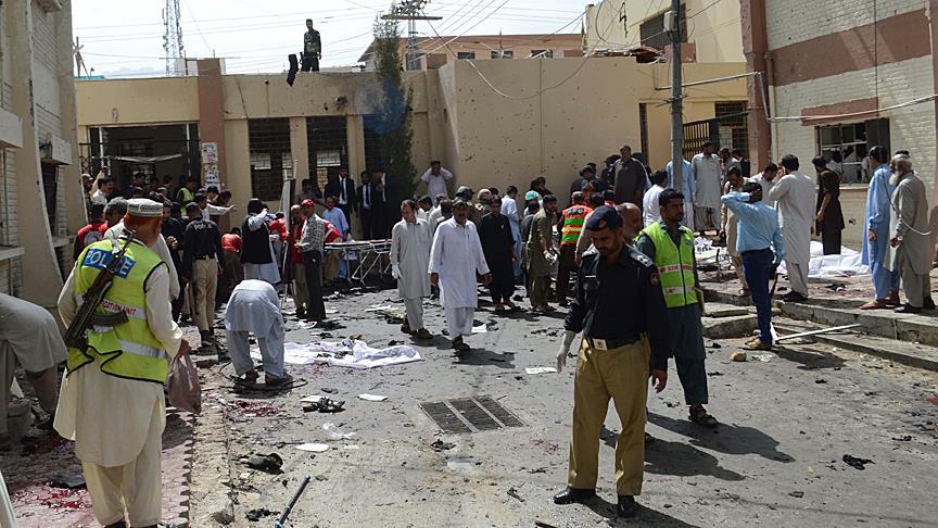 24 killed in blast in Pakistan