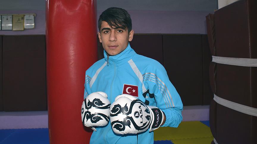 Ablasının izinde, gözü dünya şampiyonluğunda