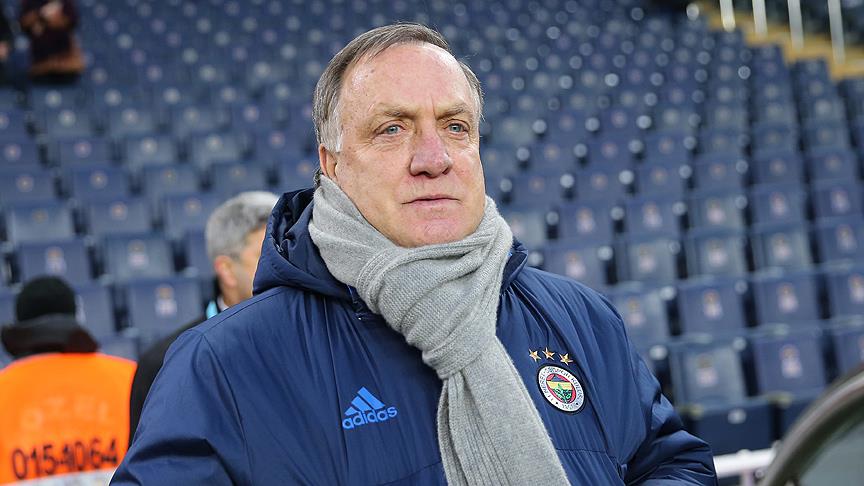 Advocaat futbolcularına moral verdi