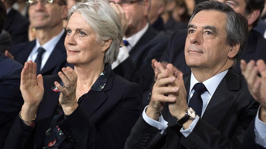 France/ Présidentielle: Des doutes planent sur la candidature de Fillon après le "Pénélope Gate"