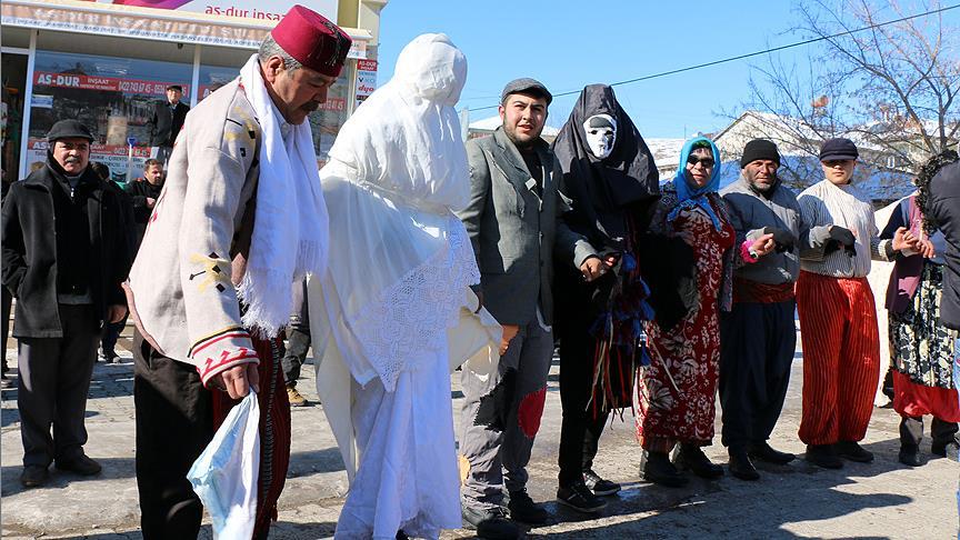 Mahalleli 'Kış Yarısı' şenliğinde buluştu