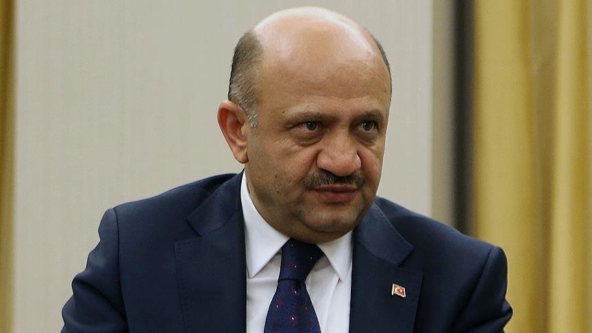 Defense Minister urges Greece to 'talk' over problems