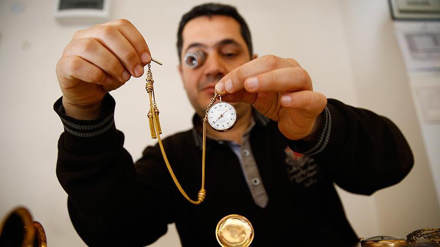 Pasalarin Kardinallerin Saatleri Ayni Koleksiyonda