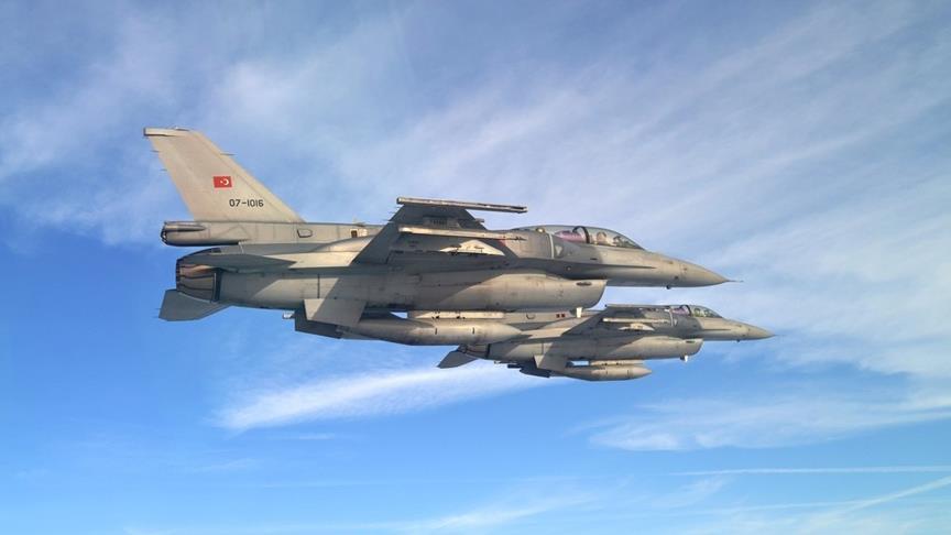Турецкая авиация уничтожила тоннели террористов в Эль-Бабе