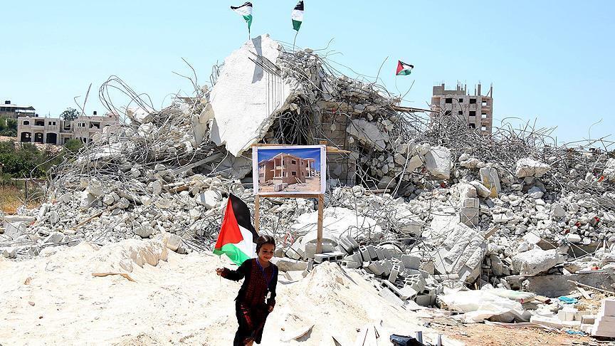Israel razes three Palestinian homes in E. Jerusalem