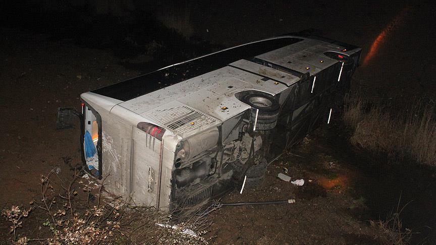 At least 19 killed in Argentine bus crash