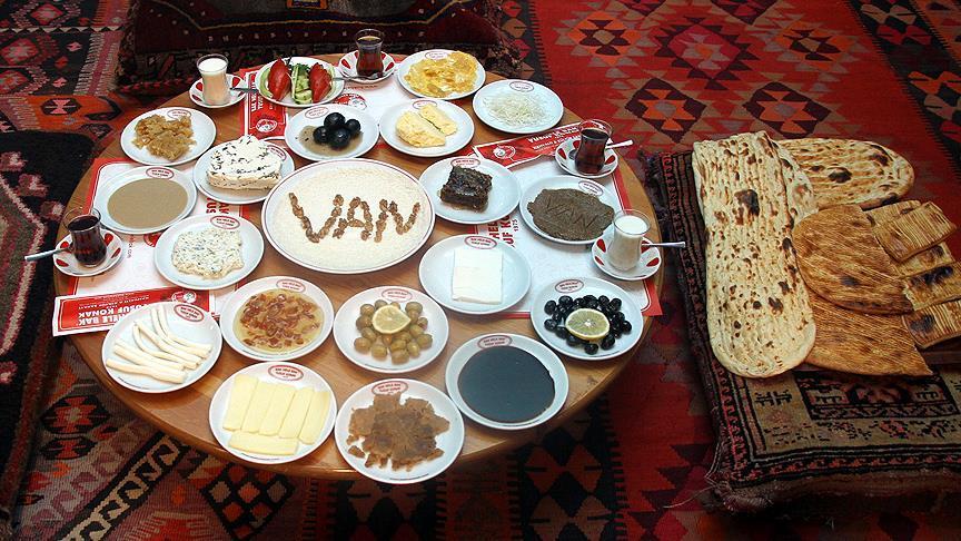 شريحتان من الخبز بالزبدة يوميًا.. طريقك السريع إلى الإصابة بالسكري