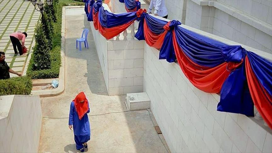 Cambodian MPs alter law, enabling dissolution of foes